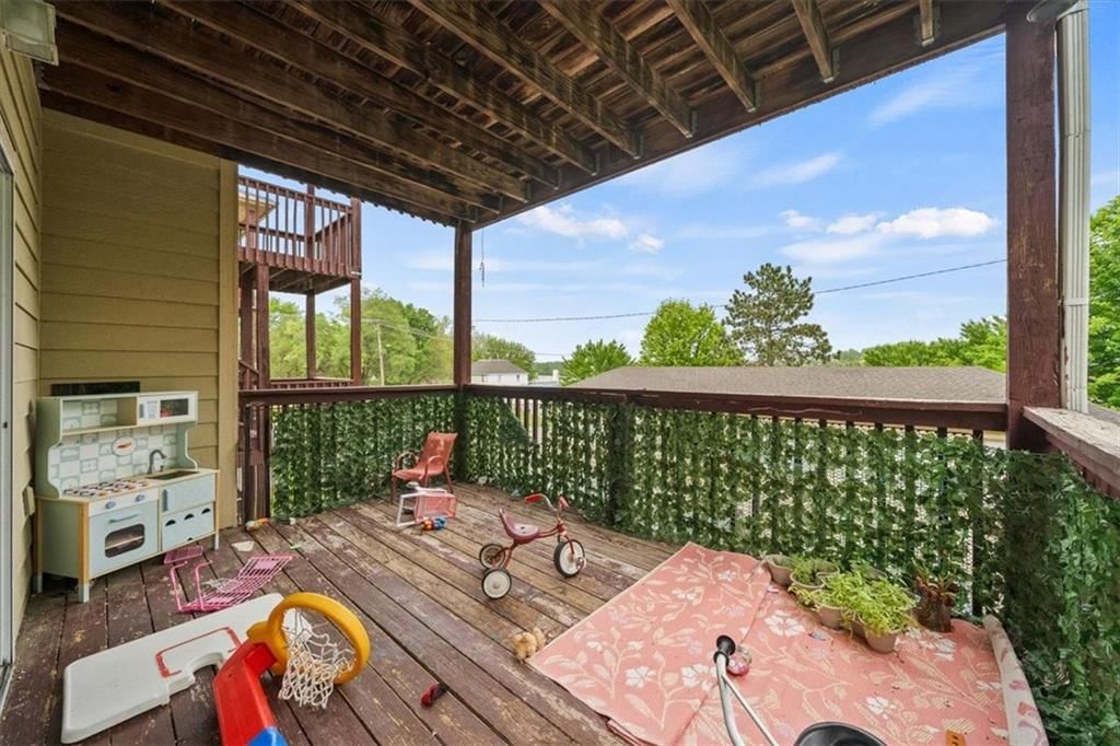 425 Thornton Street — photo 32
