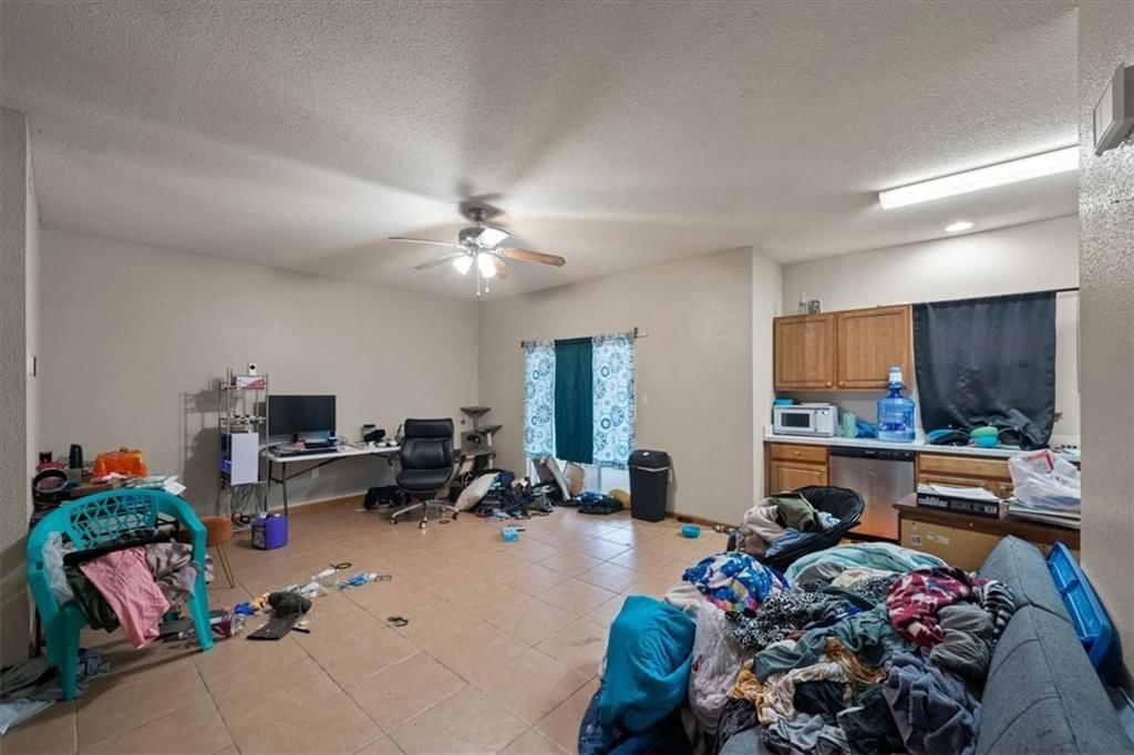 425 Thornton Street — photo 37