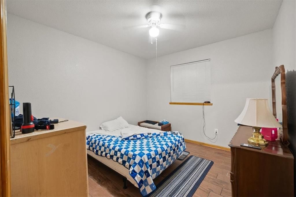 425 Thornton Street — photo 43
