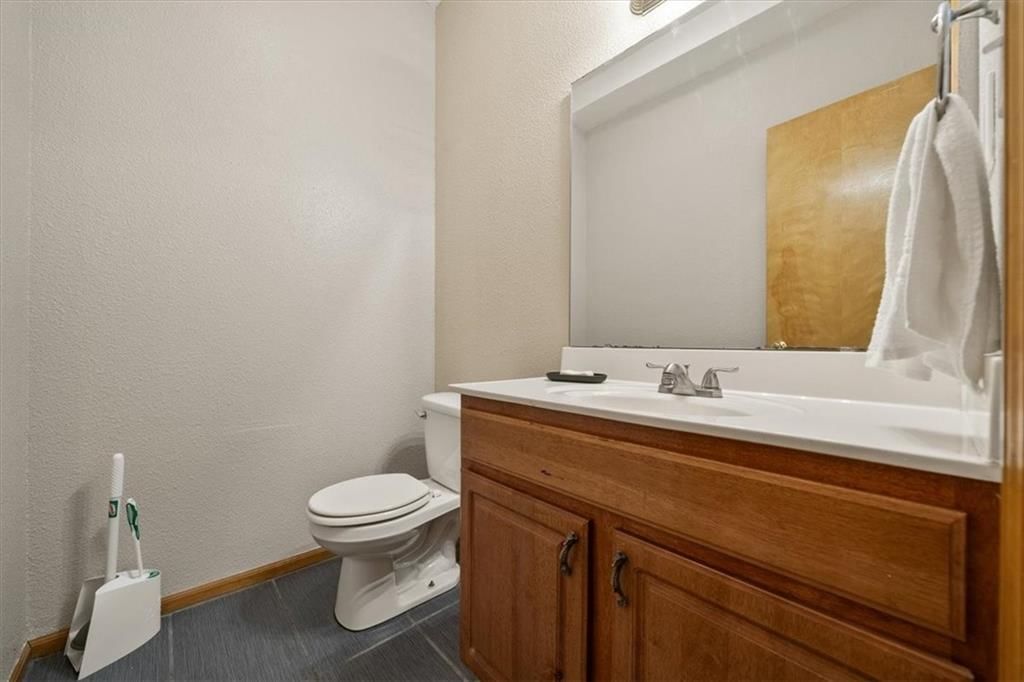 425 Thornton Street — photo 46