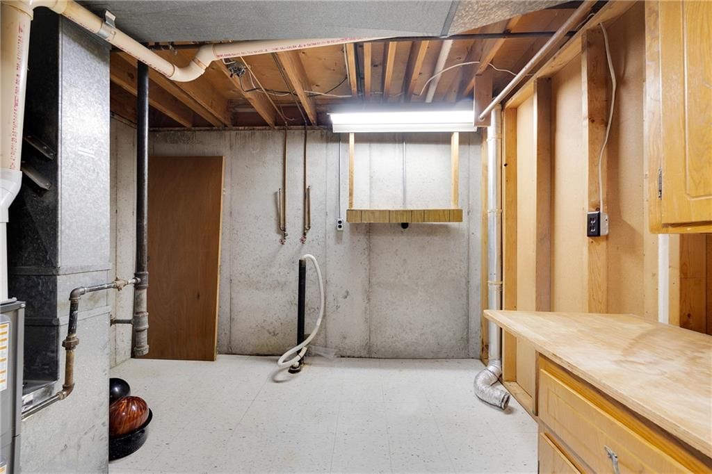 808 NE Coronado Avenue — photo 28