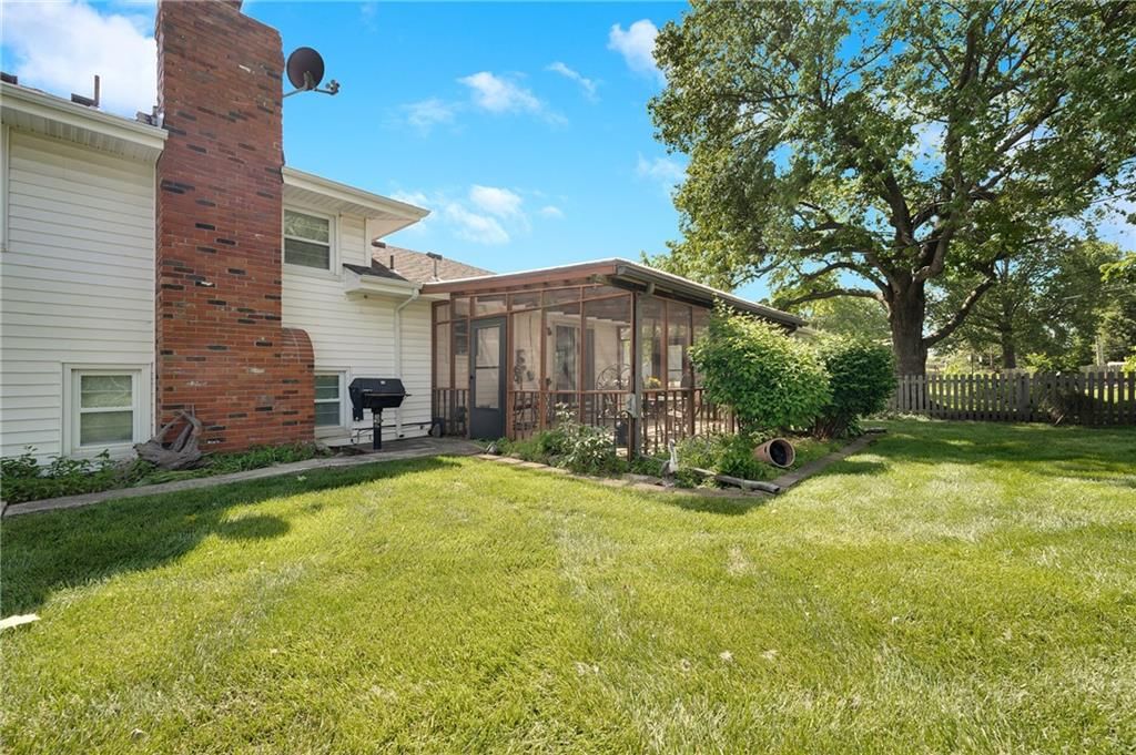 808 NE Coronado Avenue — photo 35