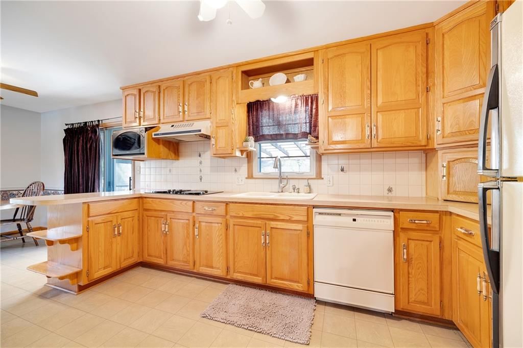 808 NE Coronado Avenue — photo 10