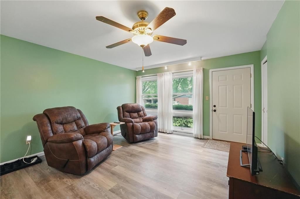 817 Marilynn Avenue — photo 5