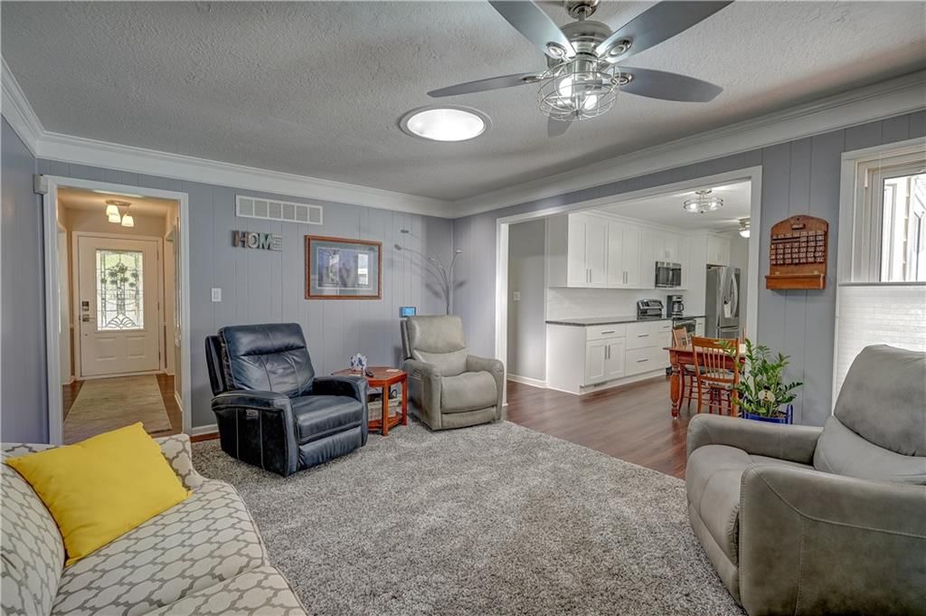 101 Johnston Parkway — photo 23