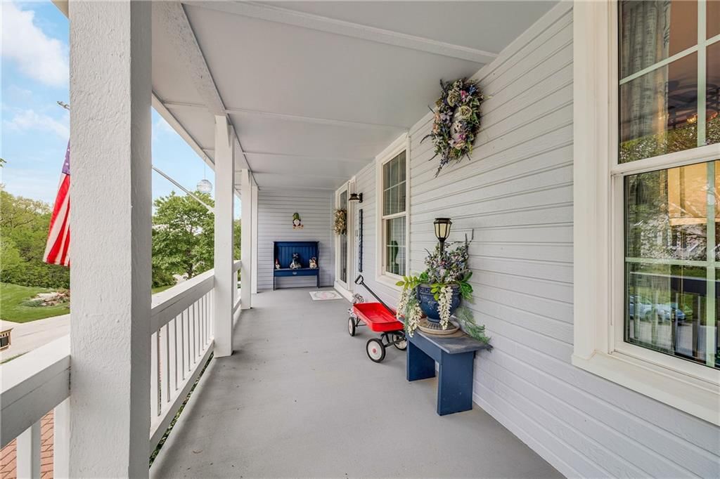 4908 S Cedar Crest Avenue — photo 8