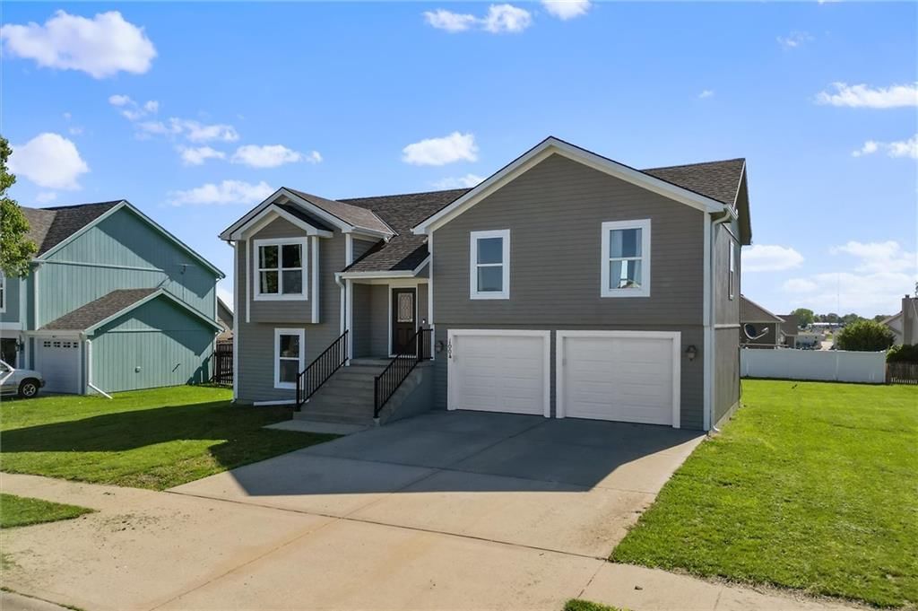 1004 Timberline Drive — photo 2