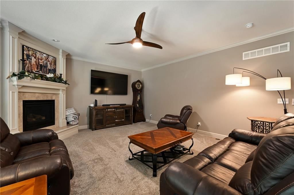 701 Crestridge Drive — photo 10