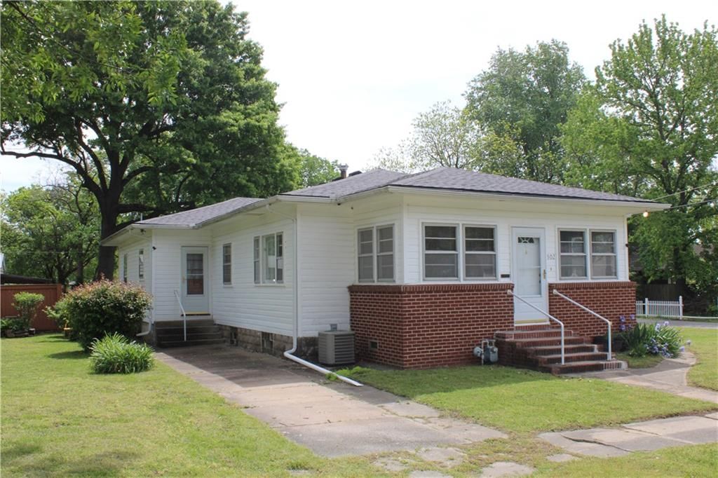 502 N Highland Street — photo 2