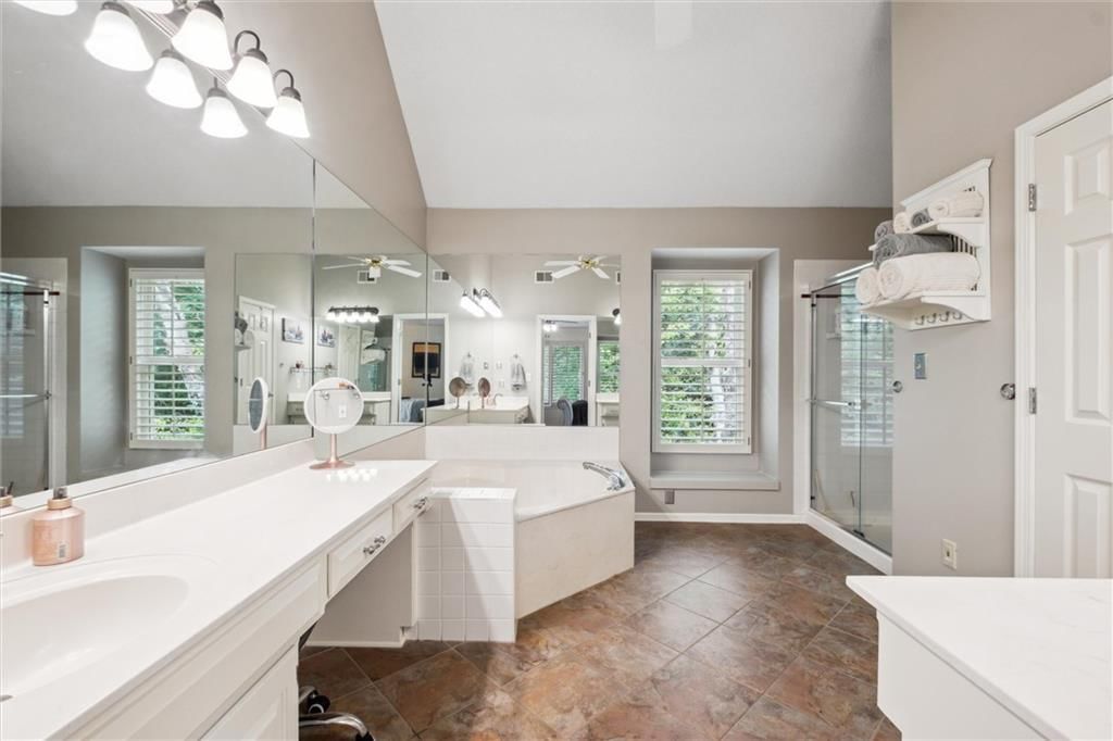 14910 Rhodes Circle — photo 21