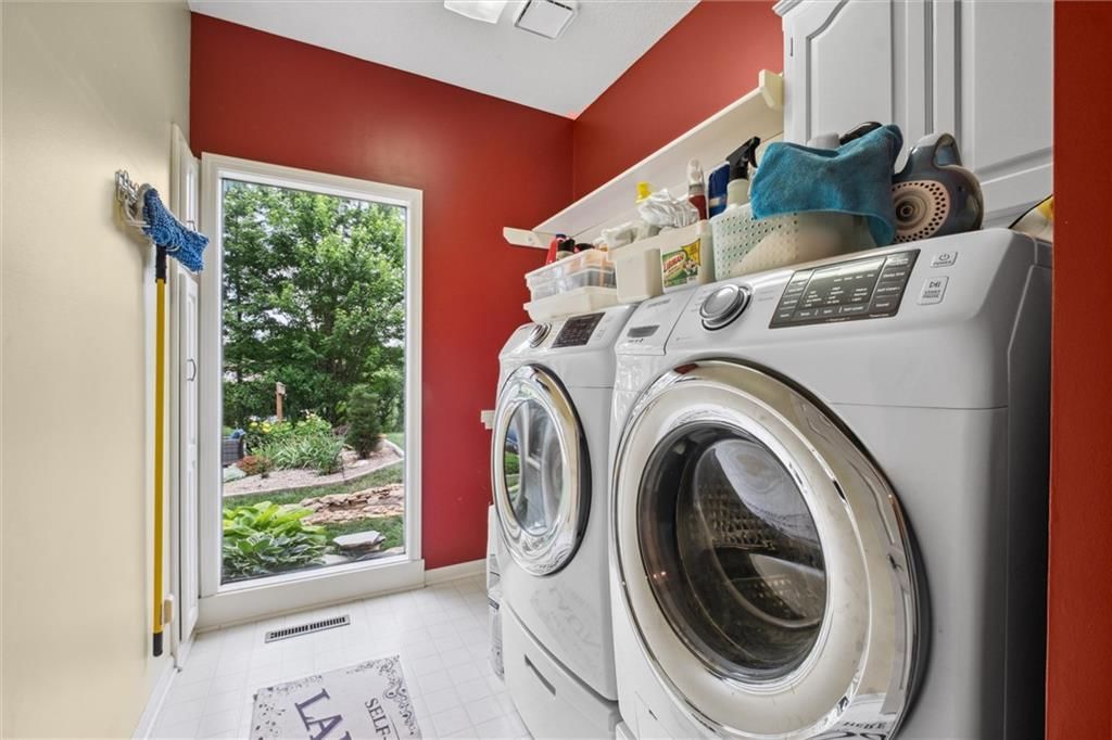 14910 Rhodes Circle — photo 31