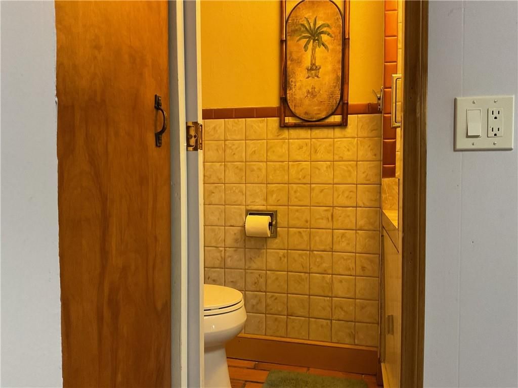 602 E 15th Street — photo 23
