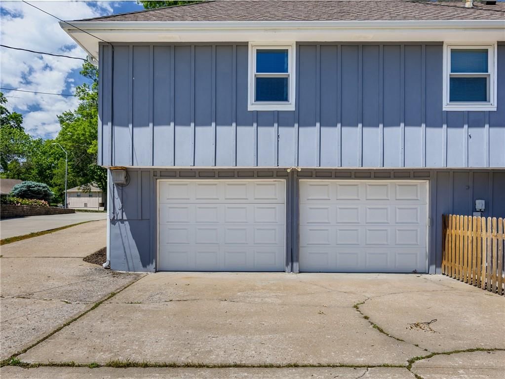 6115 Larson Avenue — photo 5