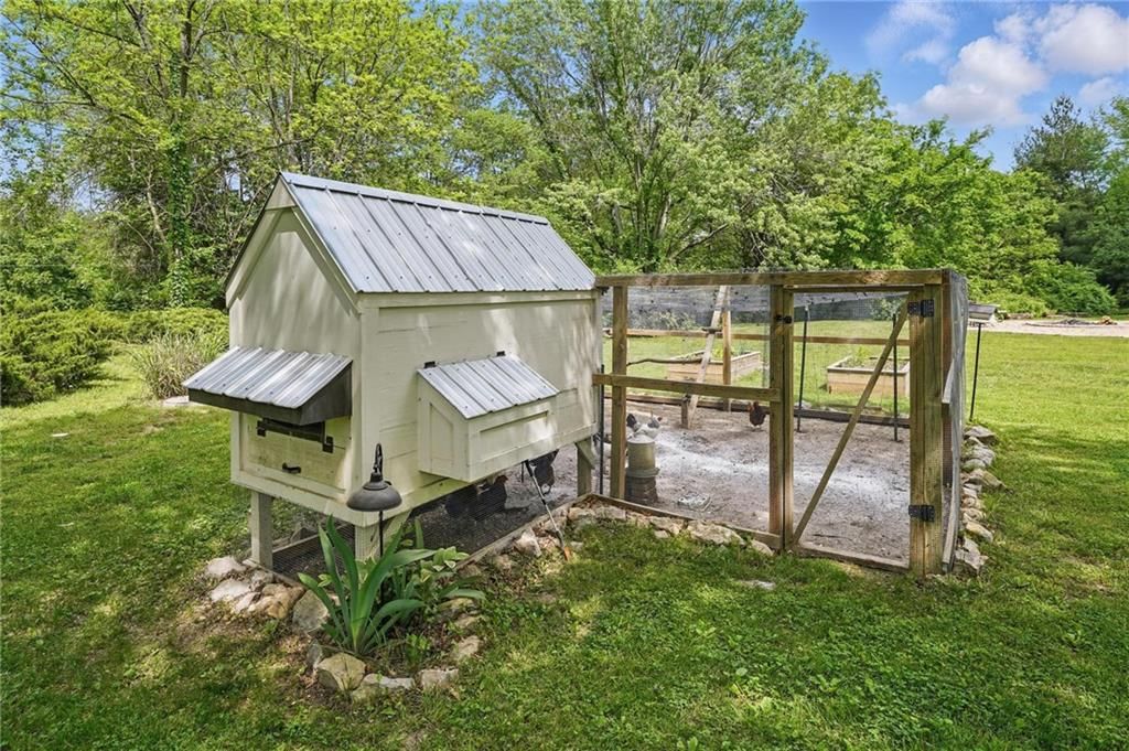 8111 E Peek Road — photo 23