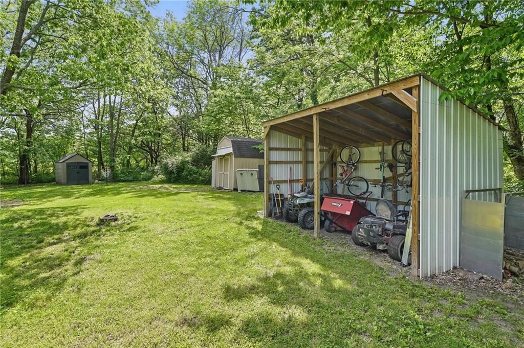 8111 E Peek Road — photo 31