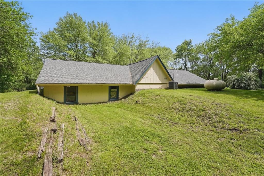 8111 E Peek Road — photo 34