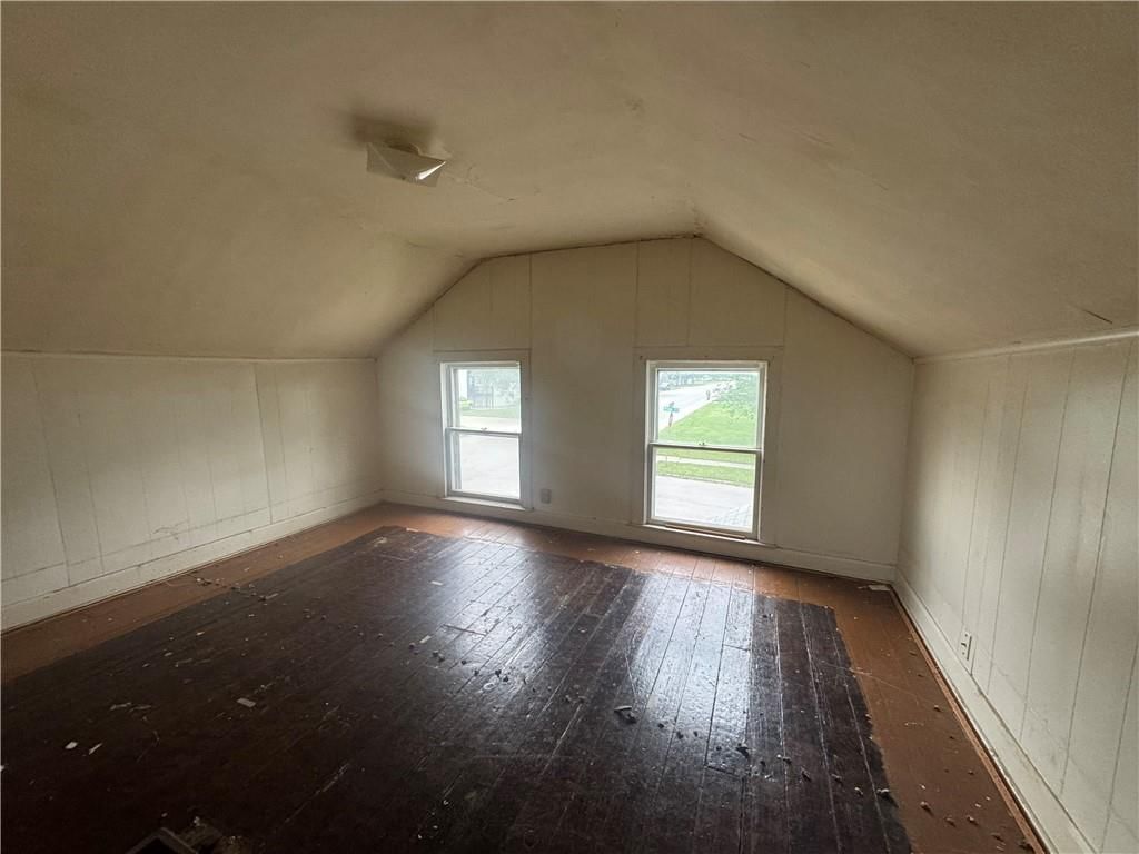 231 Osage Street — photo 15