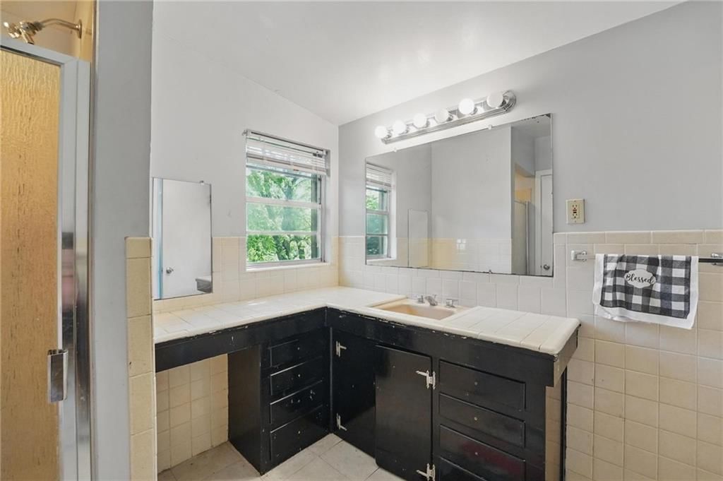 6926 Glenwood Street — photo 26