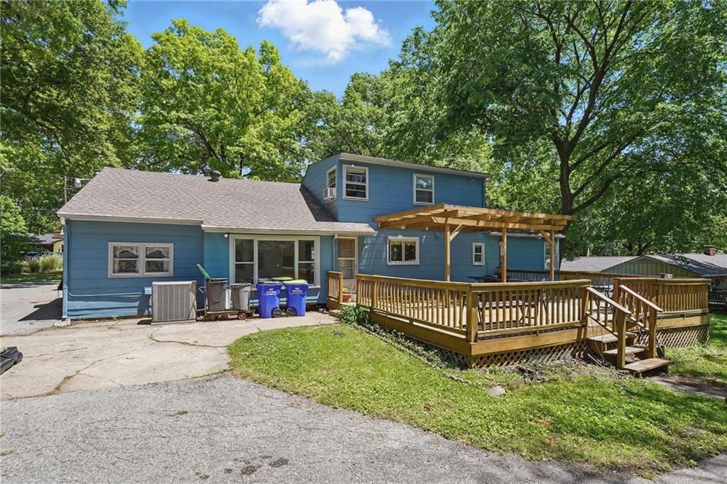 6926 Glenwood Street — photo 45