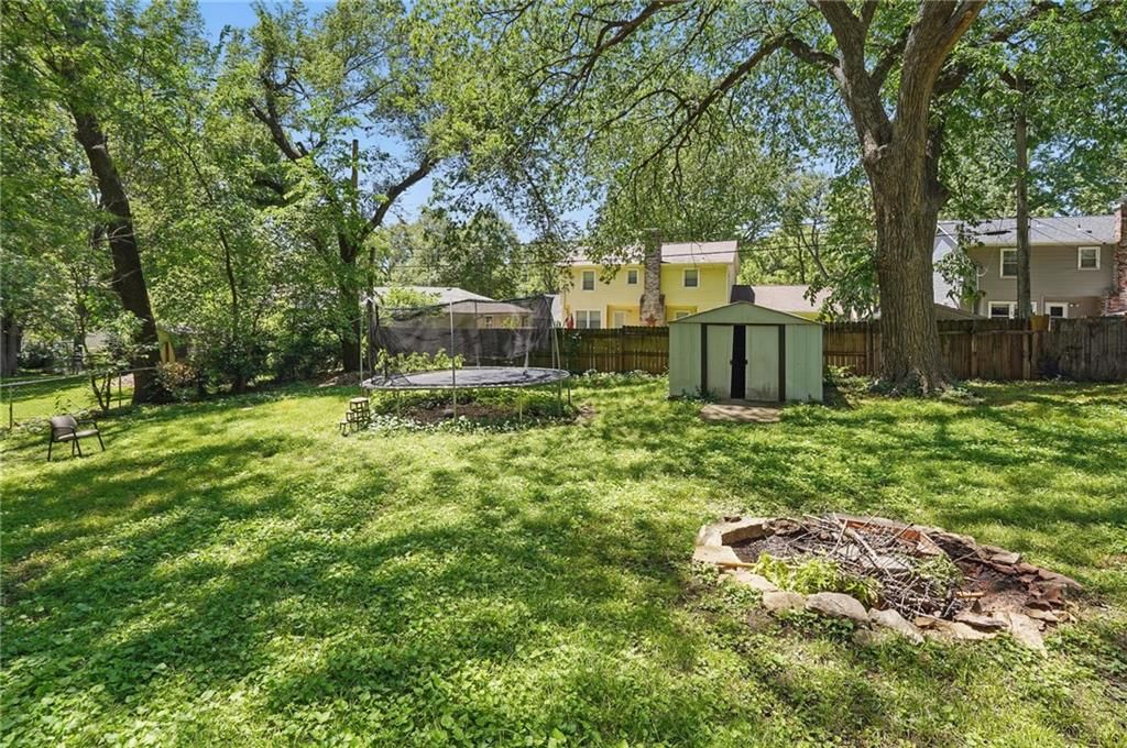 6926 Glenwood Street — photo 46