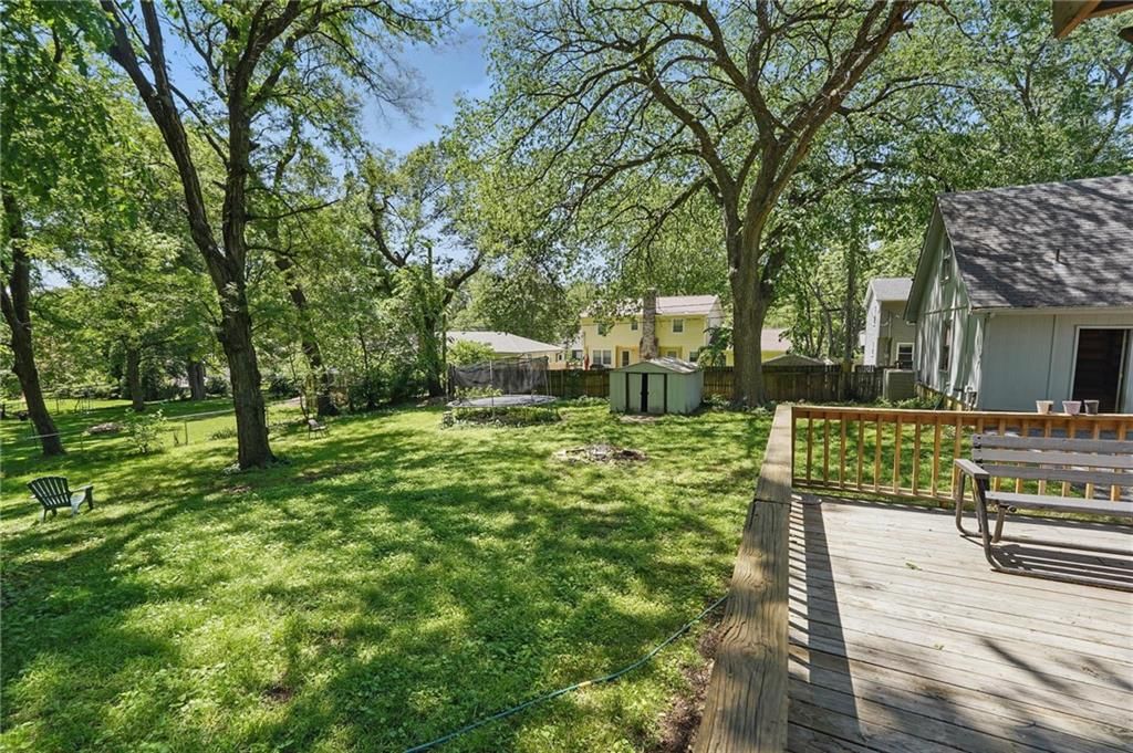 6926 Glenwood Street — photo 47