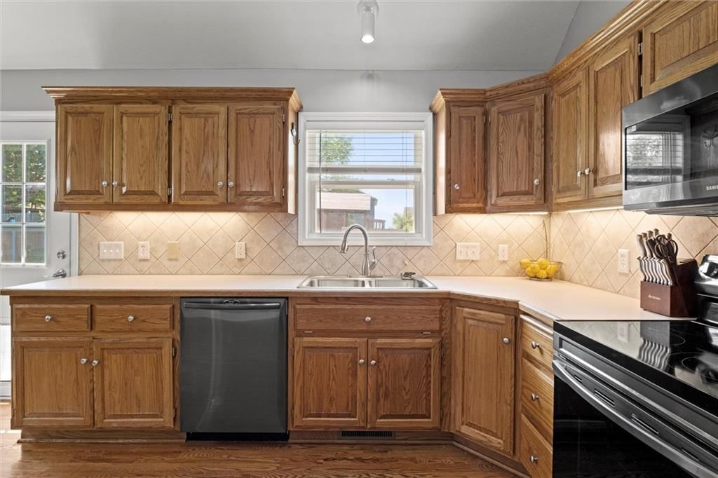 8207 NE 97th Terrace — photo 9