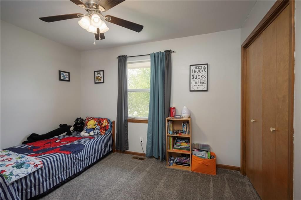 211 PARKWAY Drive — photo 23