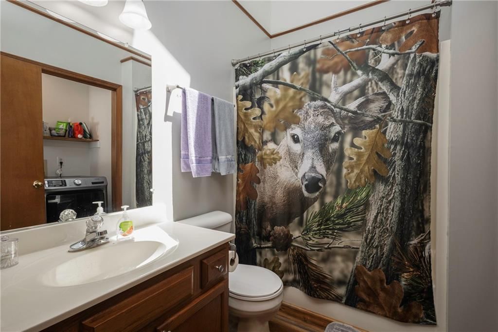 211 PARKWAY Drive — photo 24