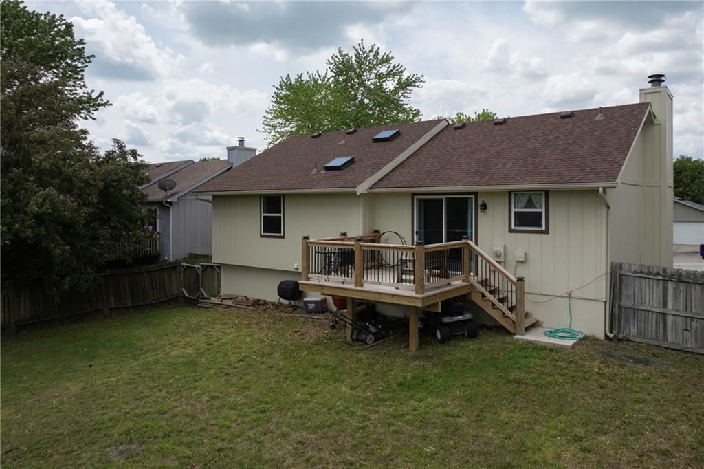 211 PARKWAY Drive — photo 33