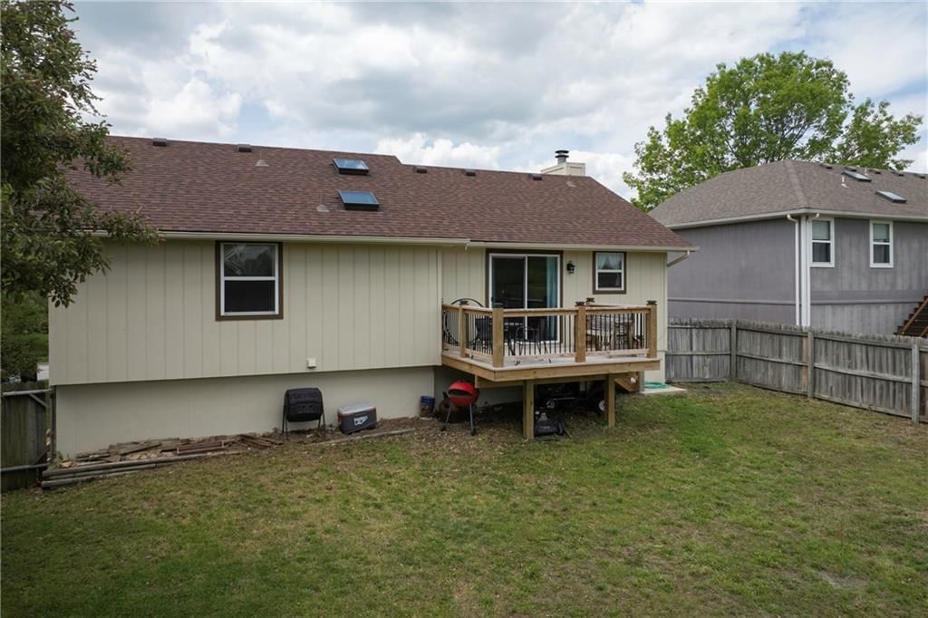 211 PARKWAY Drive — photo 35