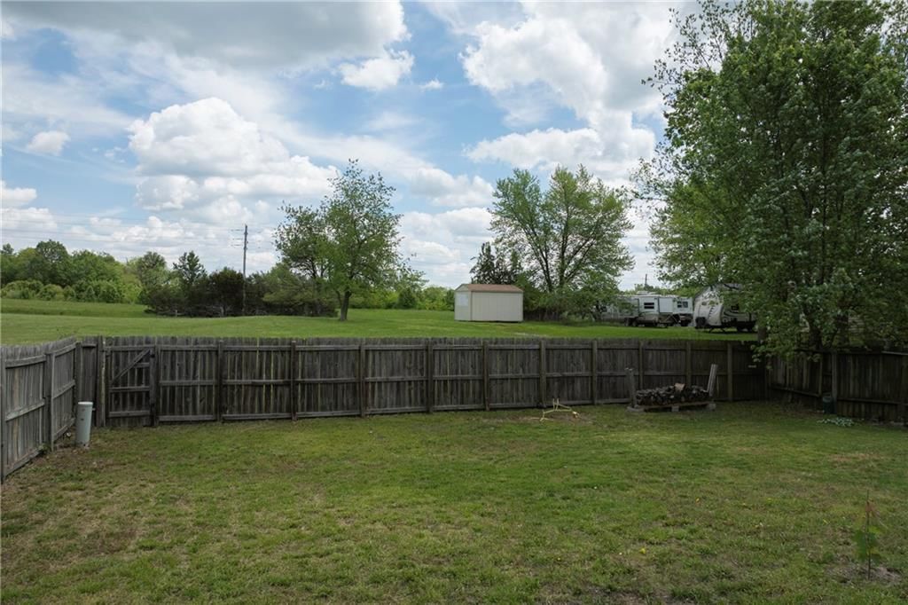 211 PARKWAY Drive — photo 36