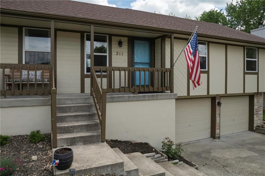 211 PARKWAY Drive — photo 5