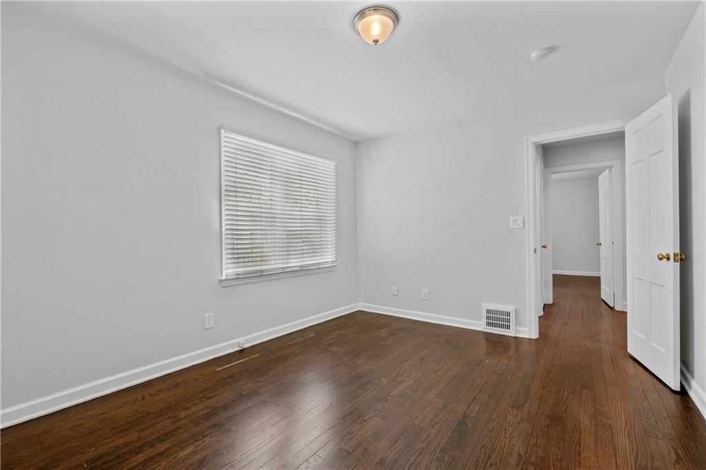 4515 W 62nd Terrace — photo 17