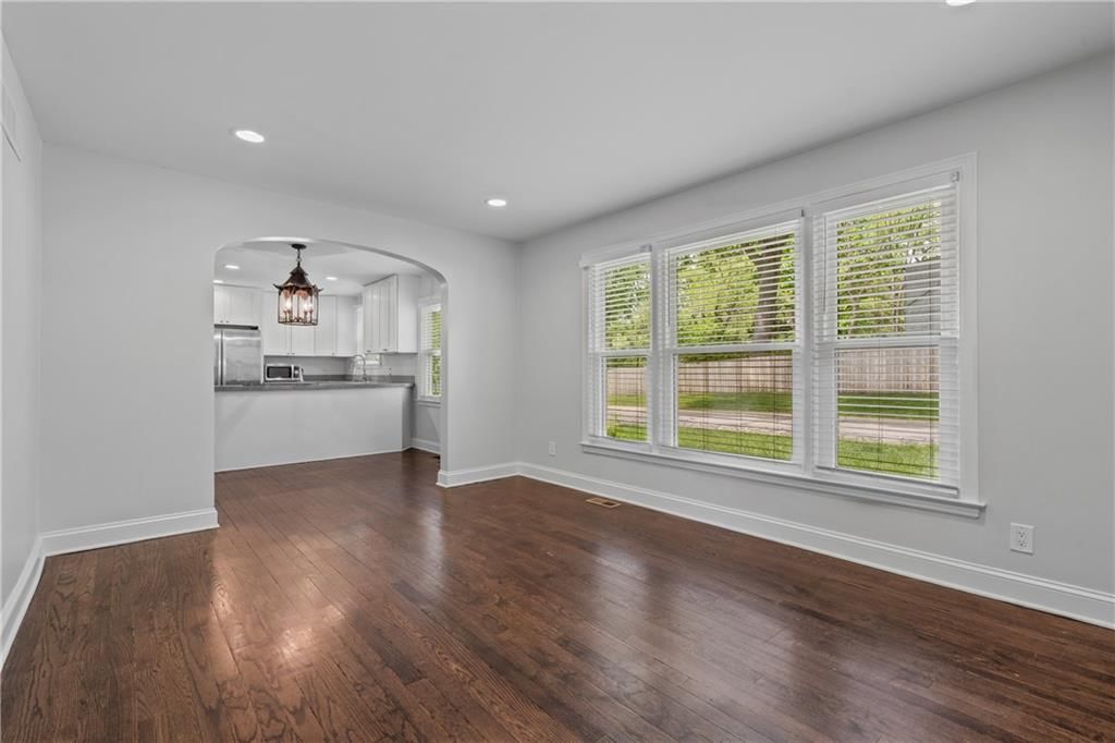 4515 W 62nd Terrace — photo 5