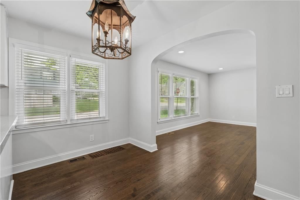 4515 W 62nd Terrace — photo 9