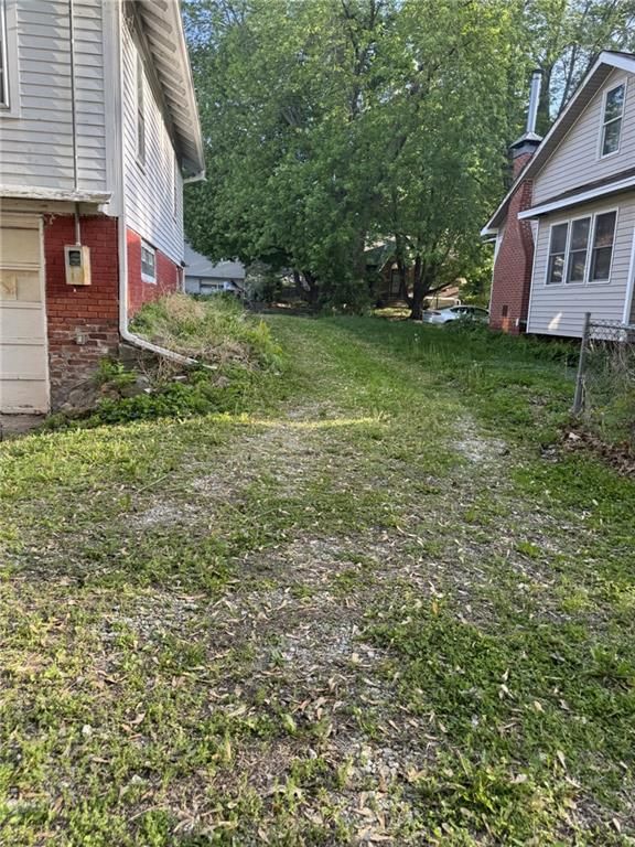 1909 Doniphan Avenue — photo 30