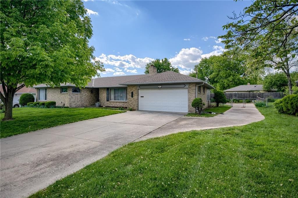 704 N Apache Drive — photo 2