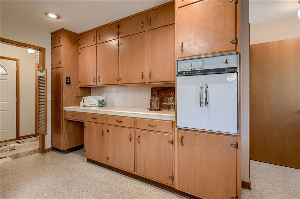 704 N Apache Drive — photo 14