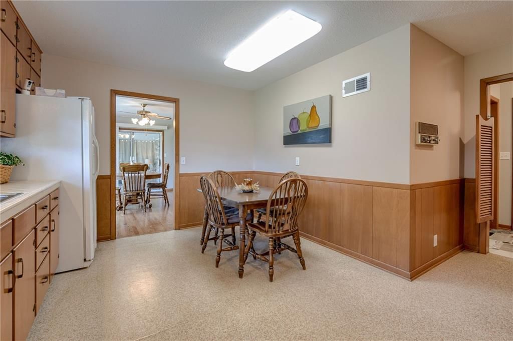 704 N Apache Drive — photo 16