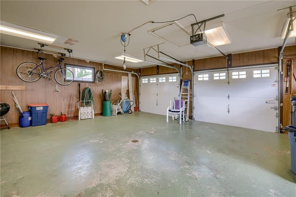 704 N Apache Drive — photo 36