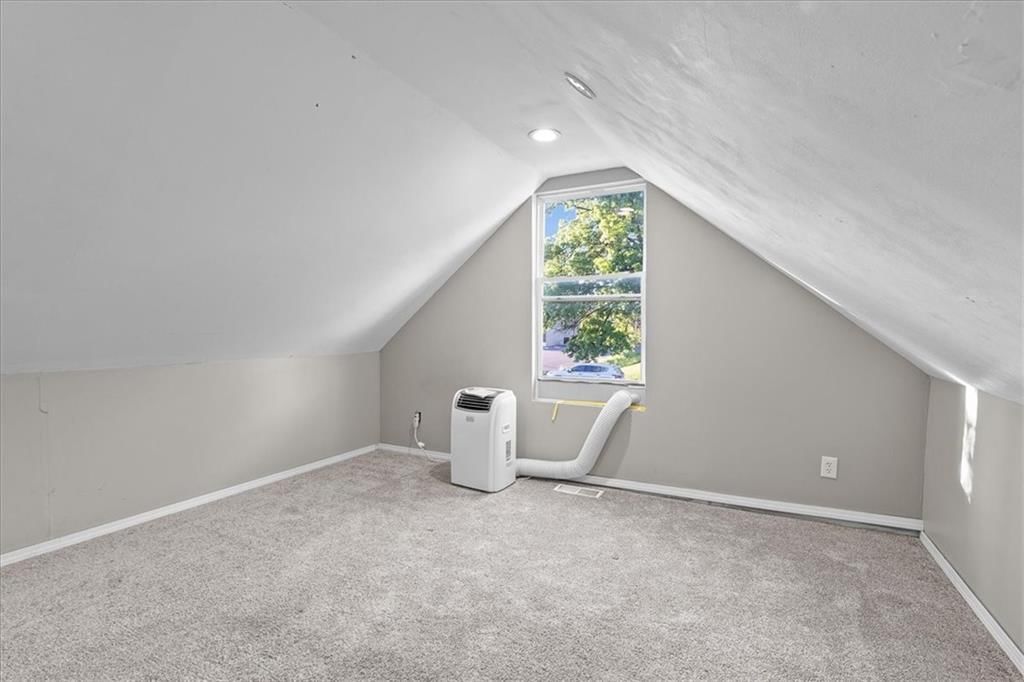 210 N Madison Street — photo 20