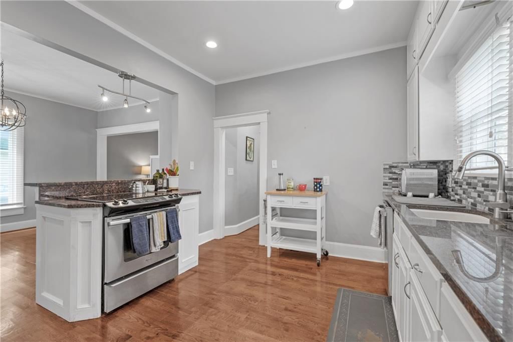 315 S Elm Street — photo 13