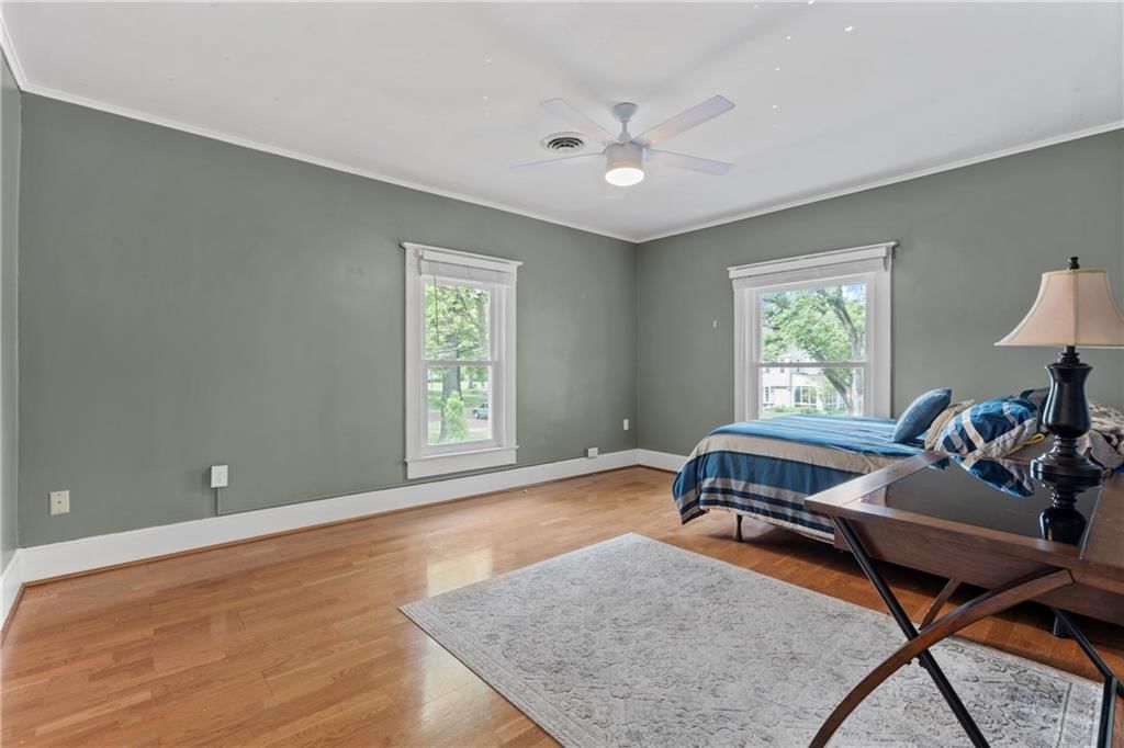 315 S Elm Street — photo 17