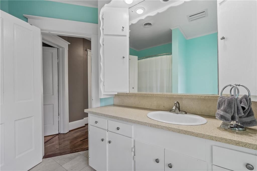 315 S Elm Street — photo 19