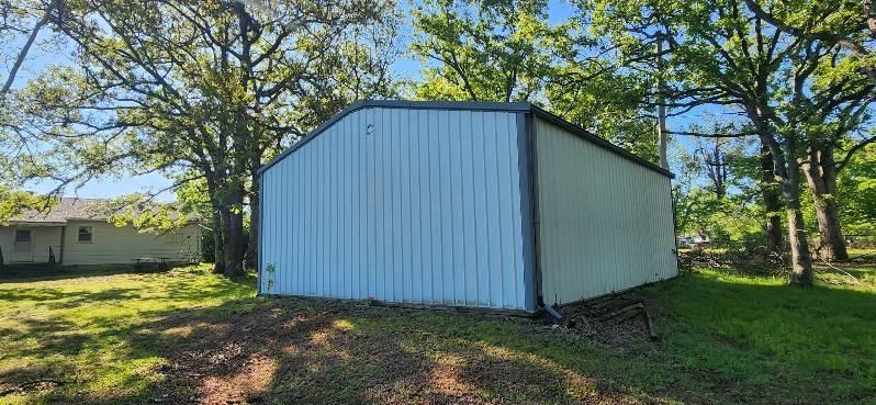 1015 Barnes Street — photo 13