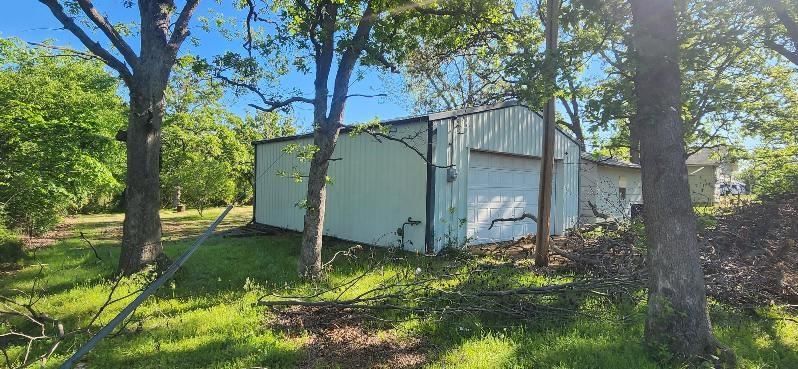 1015 Barnes Street — photo 15