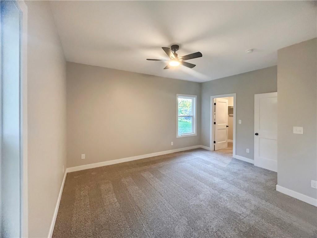 700 St. Charles Street — photo 9