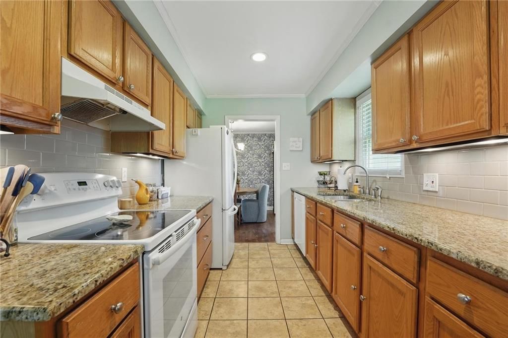 5824 Marty Street — photo 12