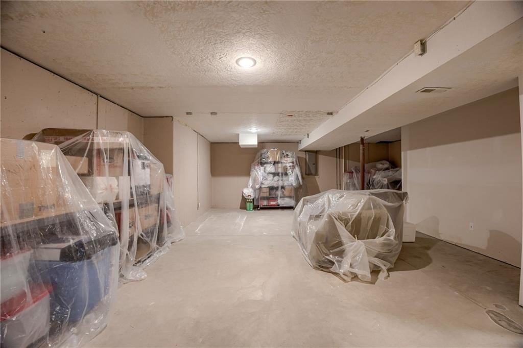 748 SW Windsong Circle — photo 18