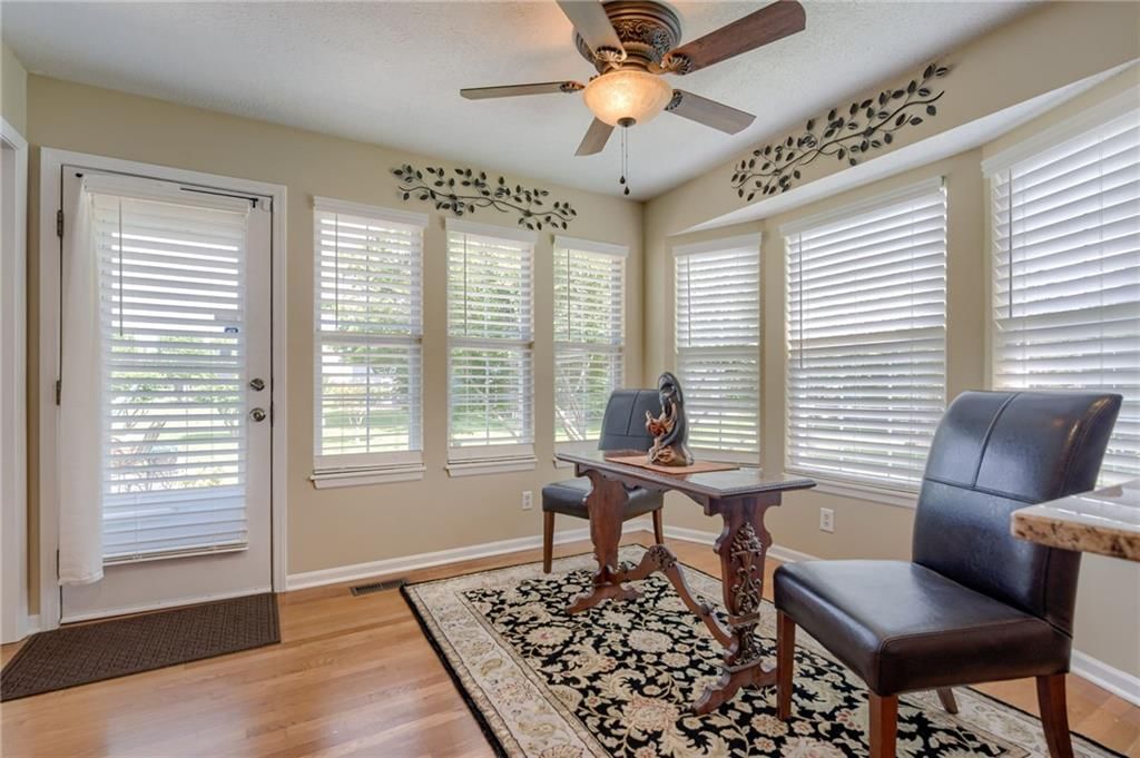 748 SW Windsong Circle — photo 4